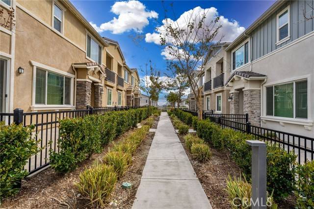 Fontana, CA 92336,16502 Casa Grande Avenue #235