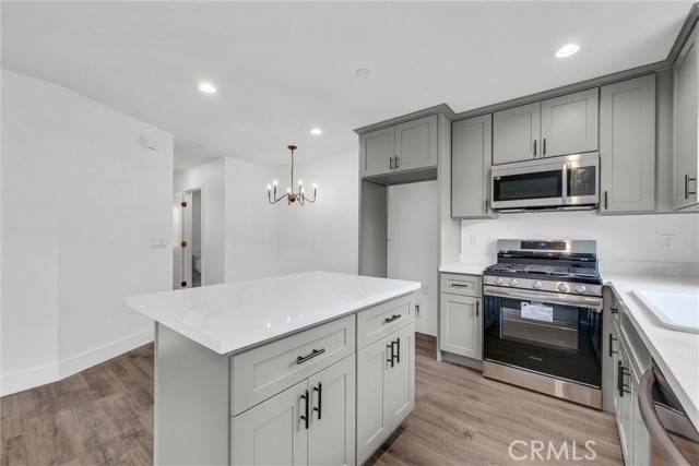 Fontana, CA 92335,16385 Valencia Avenue #5