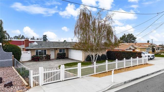 Yucaipa, CA 92399,35727 Avenue H