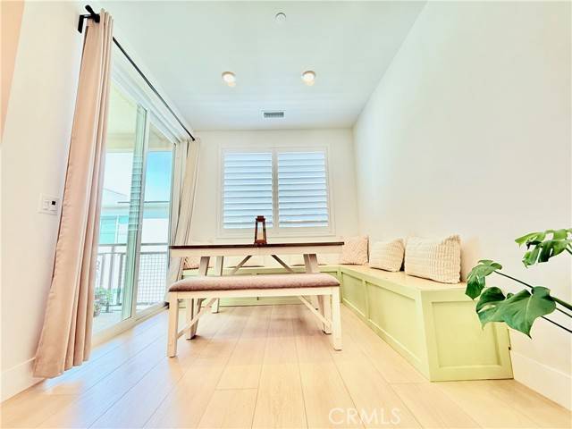 Ontario, CA 91764,1000 N Tangent Privado #303