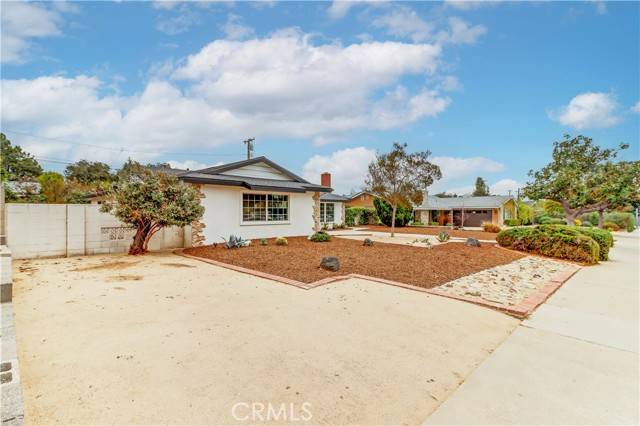 Claremont, CA 91711,1848 N Mountain Avenue