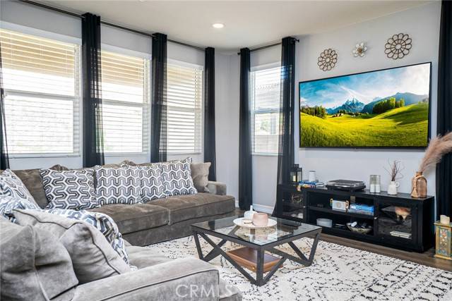 Fontana, CA 92336,4788 Condor Avenue