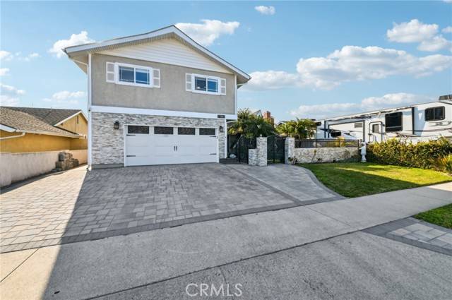 Huntington Beach, CA 92647,17661 Still Harbor Lane