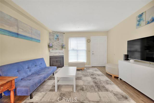 Santa Ana, CA 92703,4018 W 5th Street #J