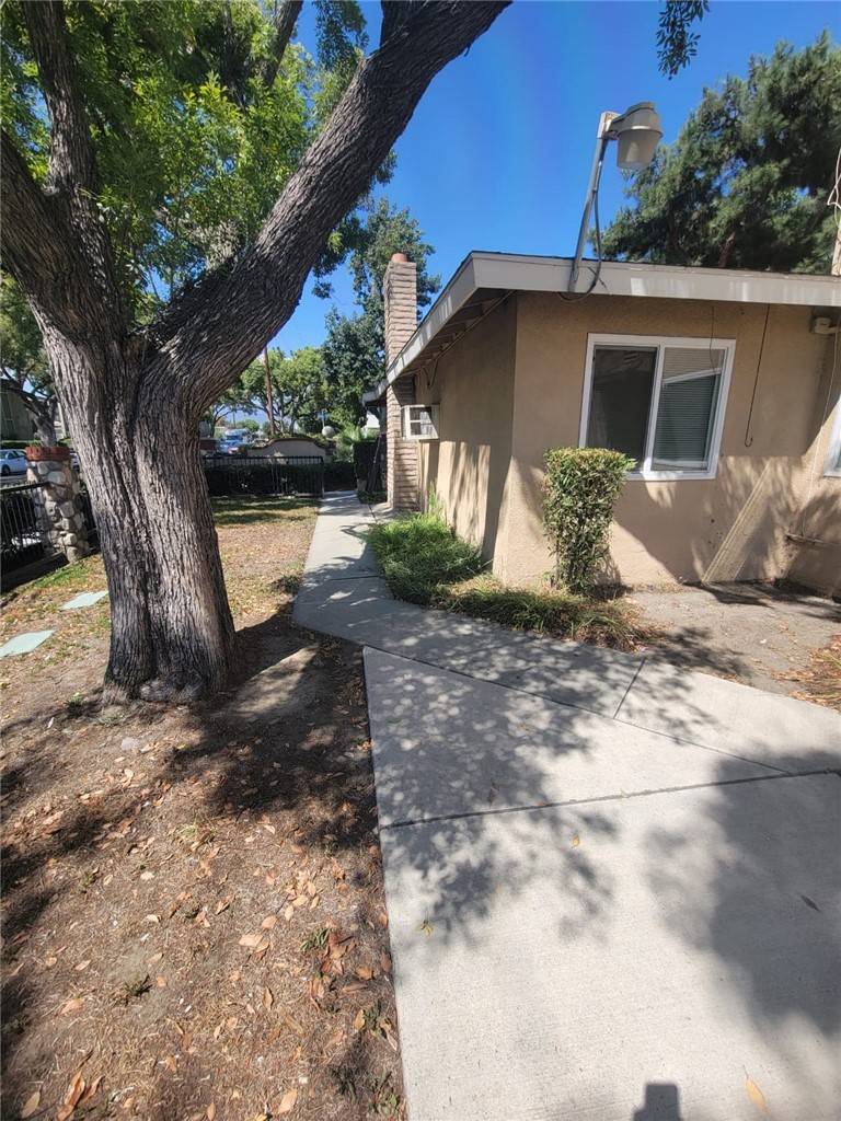 Montclair, CA 91763,4505 Canoga #B