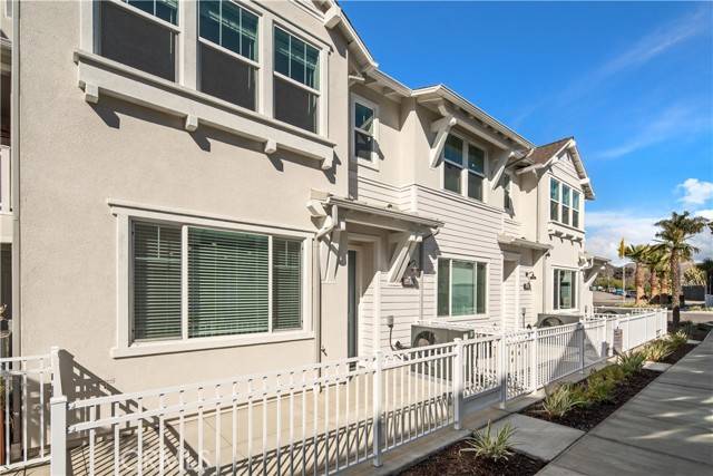 Ventura, CA 93003,2448 Haley Point Drive