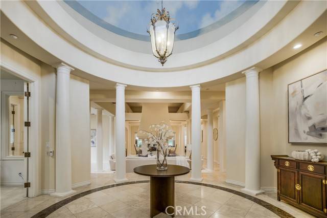 Claremont, CA 91711,3831 Grand Avenue