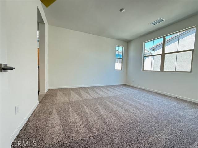 Fontana, CA 92336,15903 Blue Copper Way