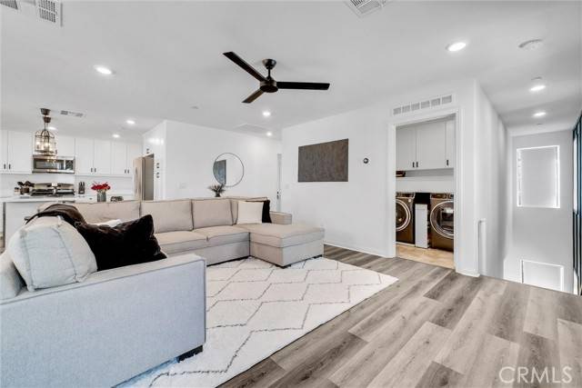 Fontana, CA 92336,15186 Ridge Lane #4