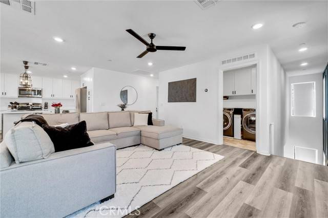 Fontana, CA 92336,15186 Ridge Lane #4