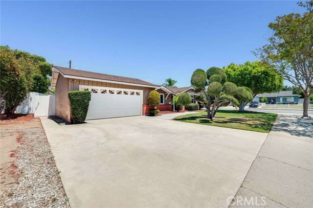 Covina, CA 91724,834 N Darfield Avenue