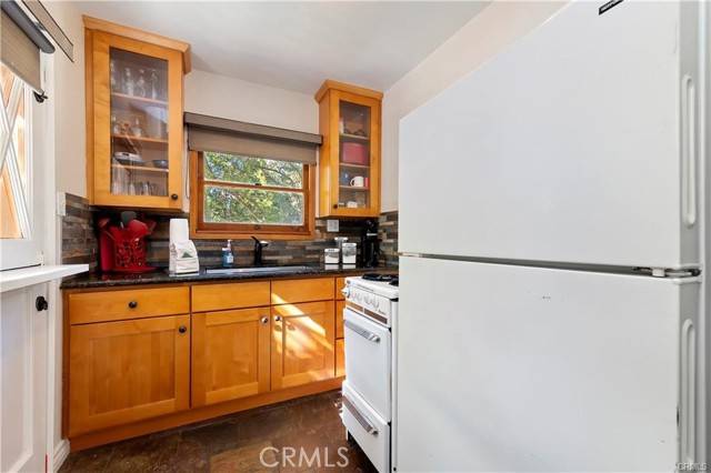 Crestline, CA 92325,25048 Boa Drive