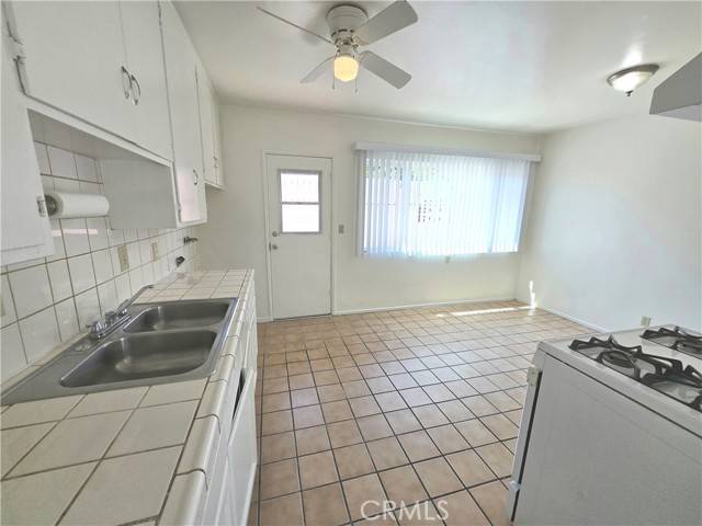 Ontario, CA 91762,512 S Vine Avenue