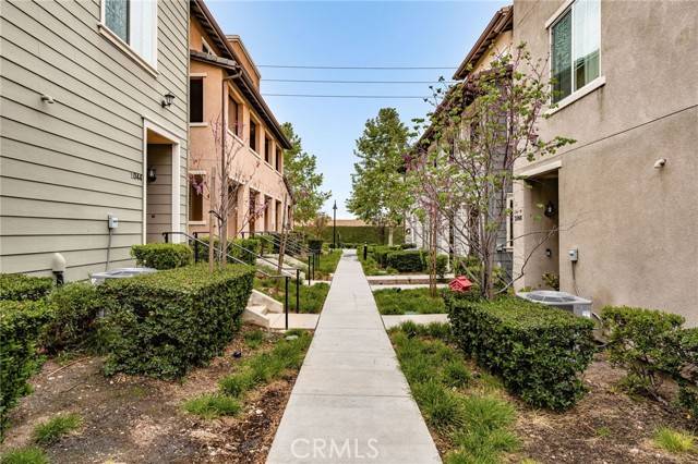 Claremont, CA 91711,1052 Newberry Lane