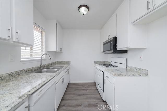 Victorville, CA 92395,16518 Avalon Avenue