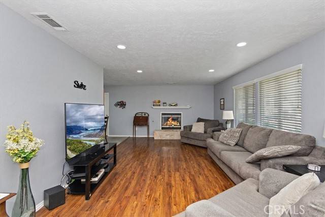 Apple Valley, CA 92308,20911 Wren Street
