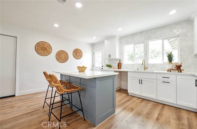 Fontana, CA 92335,16417 Ivy Avenue
