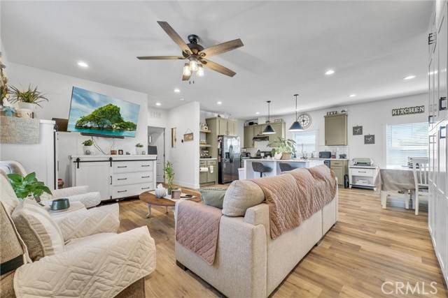 Eastvale, CA 91752,5800 Hamner #596