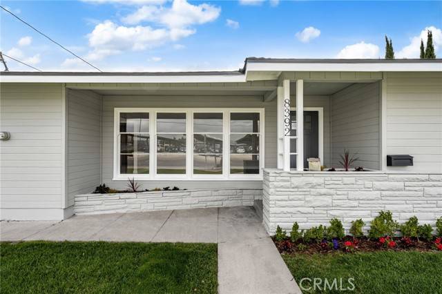 La Palma, CA 90623,8392 Walker Street