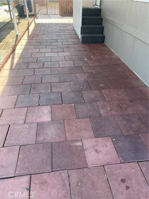 Rialto, CA 92376,250 N Linden #312