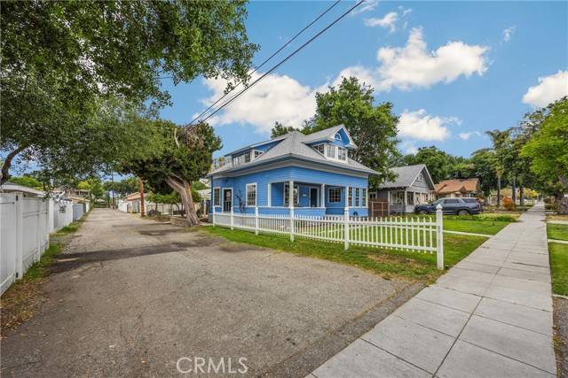 Upland, CA 91786,253 N 8th Avenue