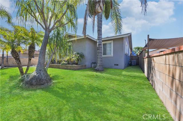 Fontana, CA 92336,17373 Reed Street