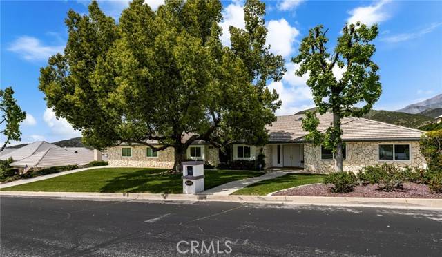 Yucaipa, CA 92399,36608 Oak Ridge Drive