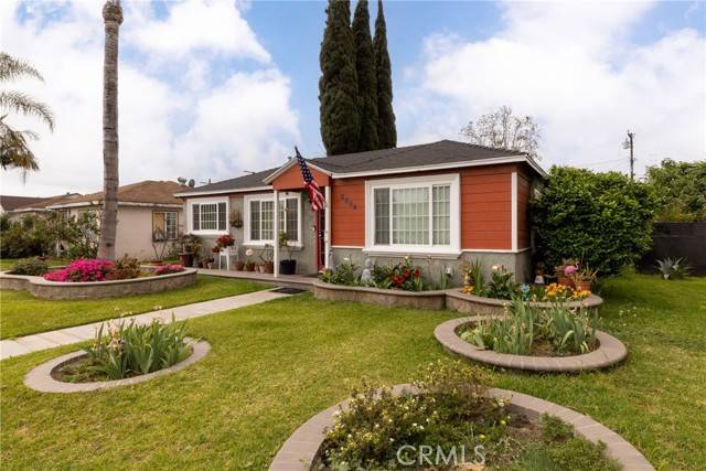 Downey, CA 90241,8644 Stewart And Gray Road