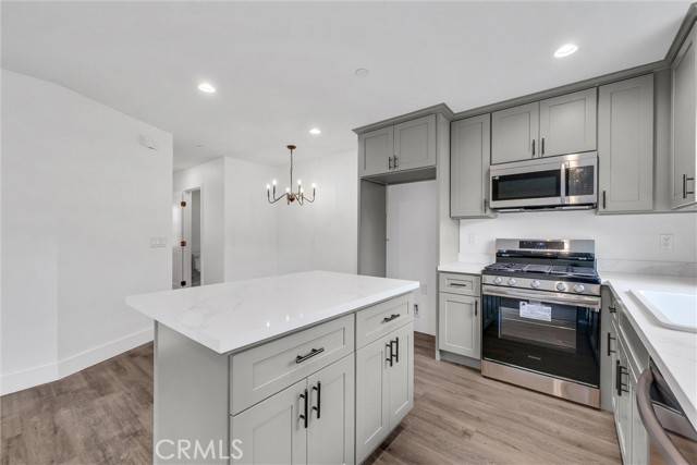 Fontana, CA 92335,16385 Valencia Avenue #8