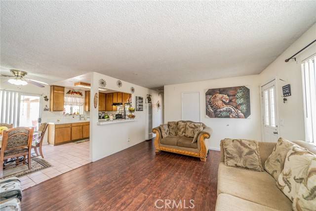 Victorville, CA 92395,15941 Huerta Street