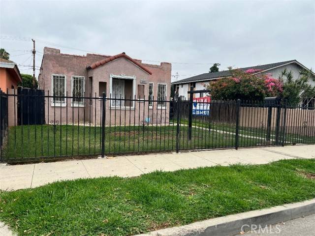 Compton, CA 90221,3641 E Elizabeth Street