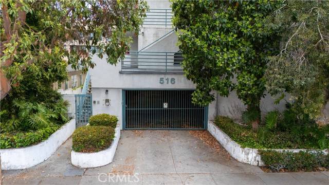 Inglewood, CA 90302,516 Venice Way