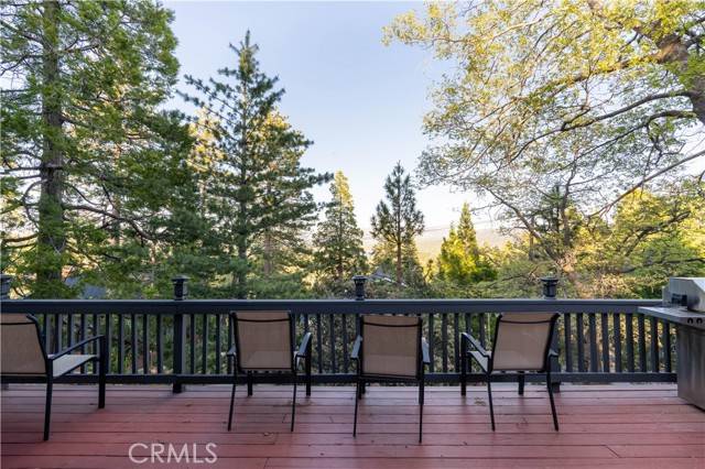 Lake Arrowhead, CA 92352,553 Pioneer Road