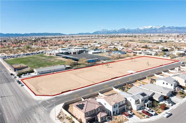 Hesperia, CA 92345,4 Valencia