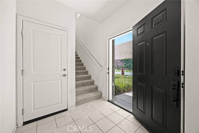 Ontario, CA 91762,2333 S Via Esplanade #25