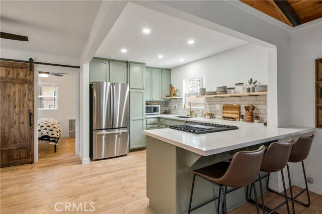 Big Bear Lake, CA 92315,606 Merced Avenue