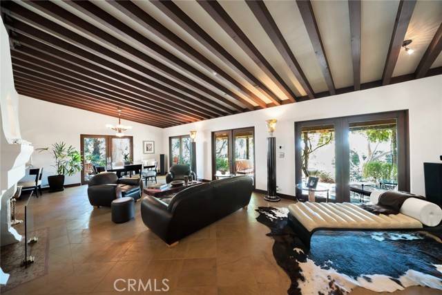 Los Angeles, CA 90068,2055 Mound Street