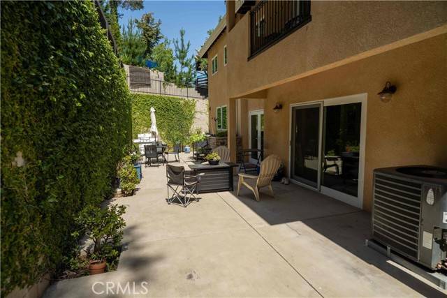 Los Angeles, CA 90065,1630 Bridgeport Drive