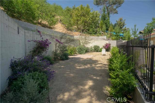Los Angeles, CA 90065,1630 Bridgeport Drive