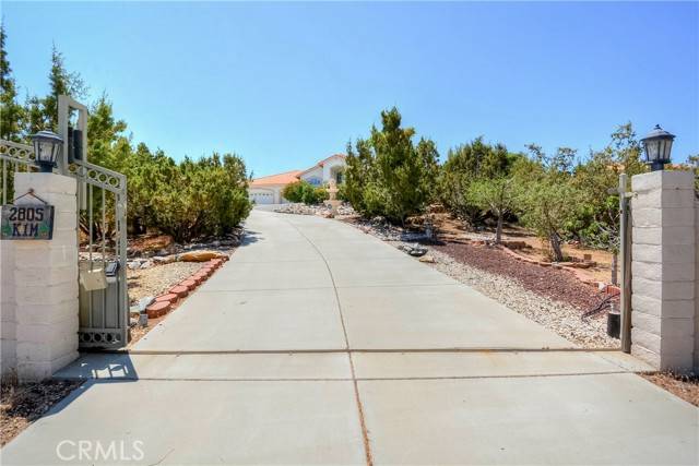 Pinon Hills, CA 92372,2805 Snow Line Drive