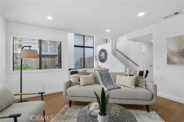 Costa Mesa, CA 92627,2512 Santa Ana Avenue #3