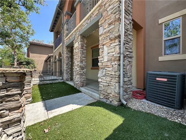 Claremont, CA 91711,606 Asbury Drive