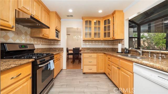 Duarte, CA 91010,2607 Markwood Street