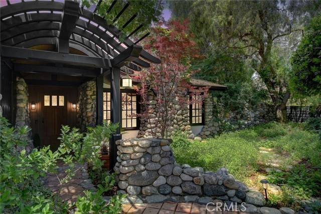 Claremont, CA 91711,2293 Bonnie Brae Avenue