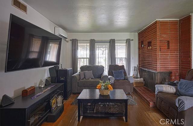 Fontana, CA 92335,9634 Tangelo Avenue