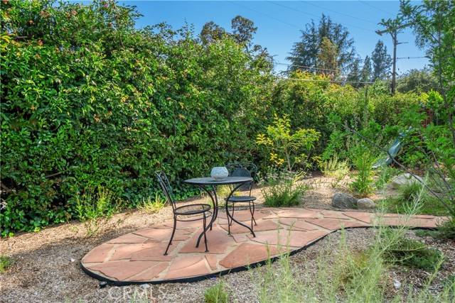 La Canada Flintridge, CA 91011,1247 Journeys End Drive