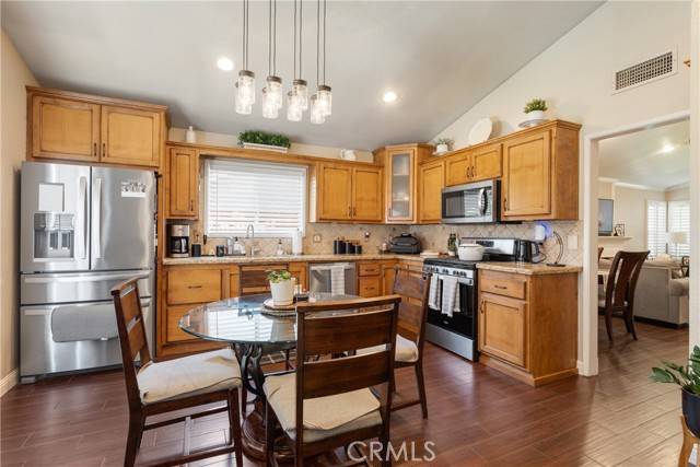 Ontario, CA 91761,2355 S Pinehurst Place