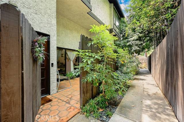 South Pasadena, CA 91030,402 El Centro Street #13