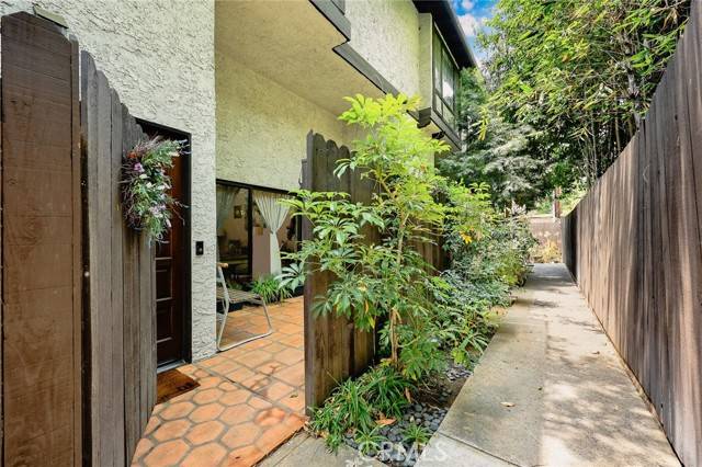 South Pasadena, CA 91030,402 El Centro Street #13