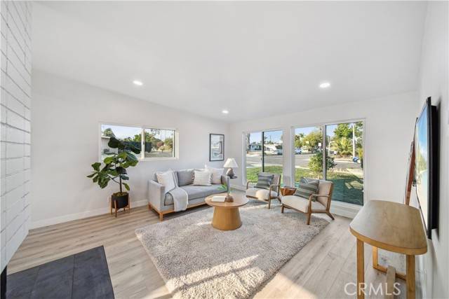 Ontario, CA 91762,957 N Jasmine Avenue